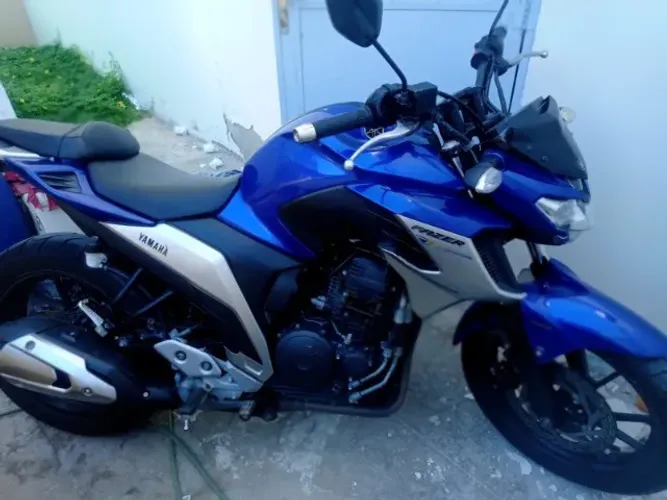 Vendo moto Yamaha Fazer 250cc ano 2020