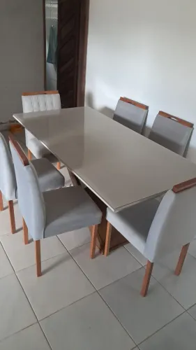 Mesa 6 lugares (Com cadeiras) | MDF e Vidro | 180x90 | Estado perfeito de conservação