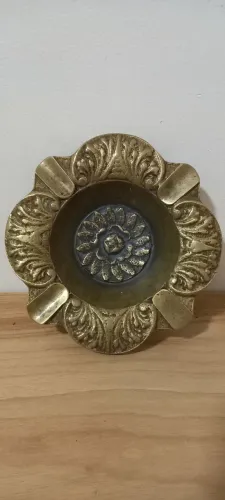 Cinzeiro em bronze vintage antiguidade