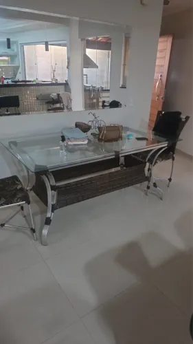 Mesa Vidro com 3 Cadeiras