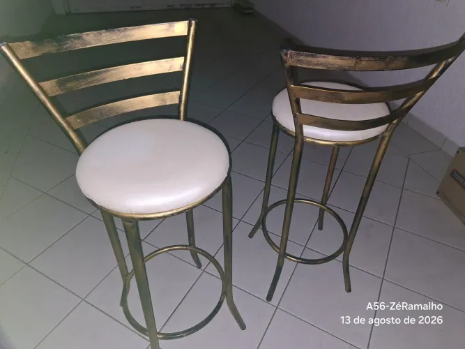 Cadeiras altas de bar