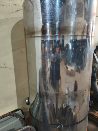 Vendo tanque inox Caminhão Aproximadamente 700 a 800 litros 