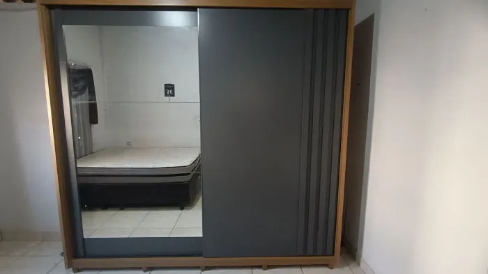 Guarda Roupa, casal, duas portas.