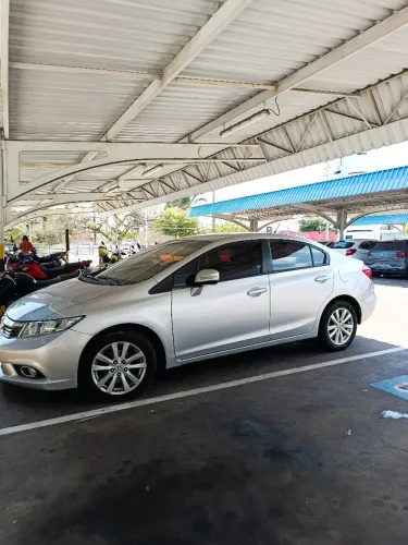 Honda Civic Sedan LXR 2.0 Flexone 16V Aut. 4P 2014