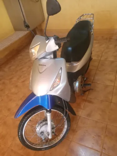 Biz 125 2007 em dias toda revisada pneus novos 