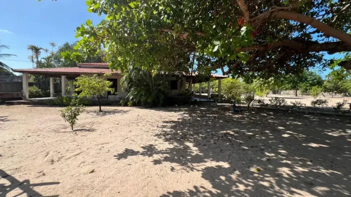 Imóvel para venda possui 5760 metros quadrados com 2 quartos em Tabuba - Caucaia - CE