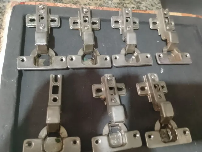 Dobradiça copo 26 mm( de armário )