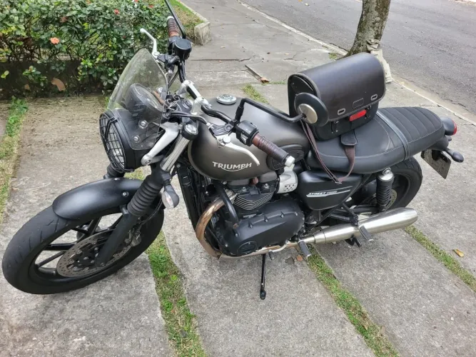 TRIUMPH STREET TWIN 900cc 2020 - R$ 33.000