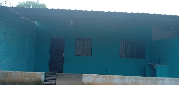 Aluga-se apartamento