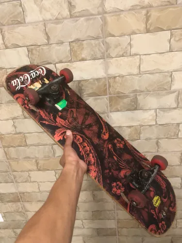 Skate para profissionais na média