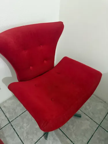 Duas Poltrona giratória com preço de uma !