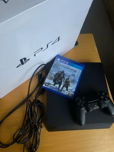 Ps4 com 1 controle e 1 jogo completo