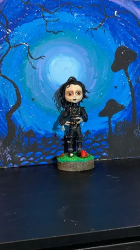 Boneco Edward Mãos de Tesoura 18cm