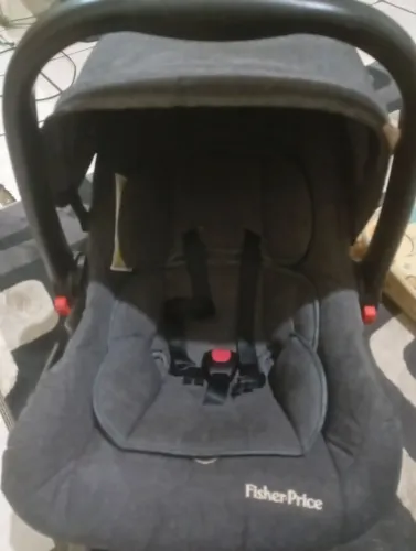 Vendo um bebê conforto pouco usado