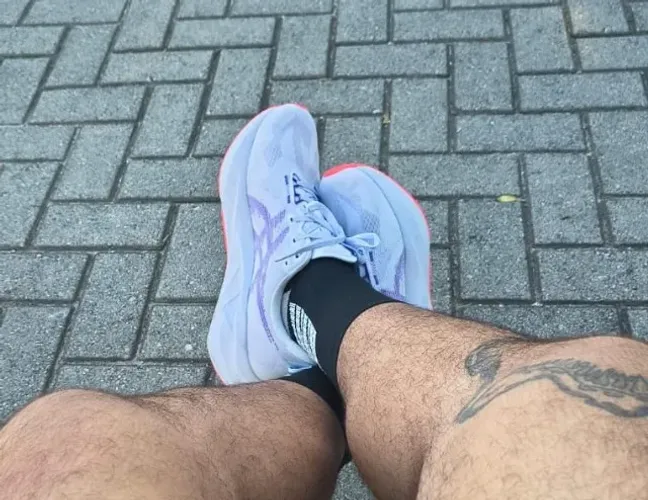 Asics NovaBlast 5 Edição Tokyo