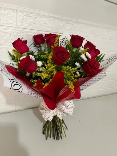 Buque de rosas com 12