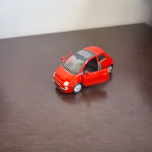 Miniatura 2007 Fiat 500 Vermelho nDie Cast Com Portas Abertura