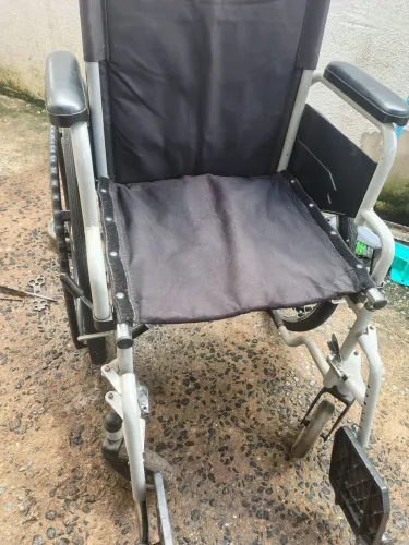 Vendo cadeira de rodas otrobock