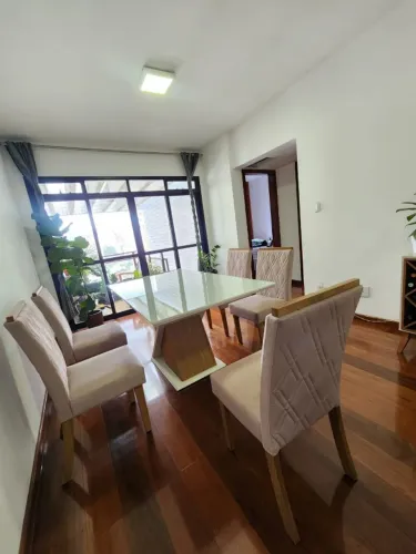 Conjunto Sala de Jantar (Mesa + 5 Cadeiras) Helena Expresso Móveis