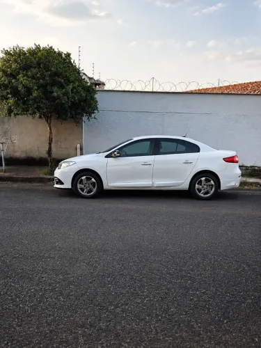 Renault Fluence Sed. Dyn. Plus 2.0 16V Flex Aut. 2016