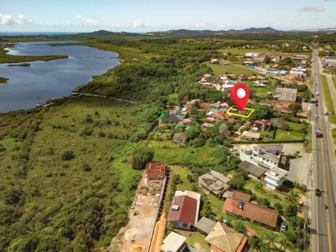 Terreno com casa container + projeto para 2 lofts / Bairro Encantada - Garopaba/