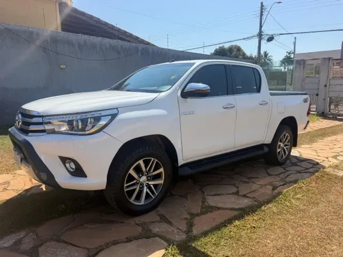 Toyota Hilux CD SRX 4X4 2.8 TDI 16V Diesel Aut. 2018