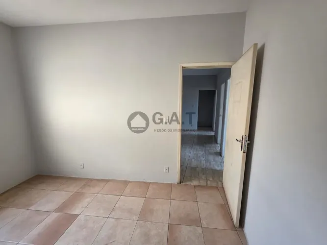 Sala Comercial para Locação em Votorantim-SP, Centro 10,00 m² de Área - Oportunidade Imper