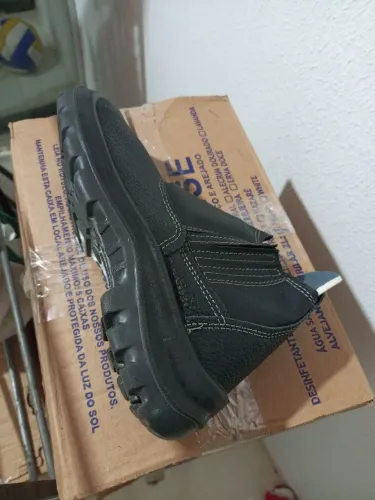 Bota novas Barata na embalagem