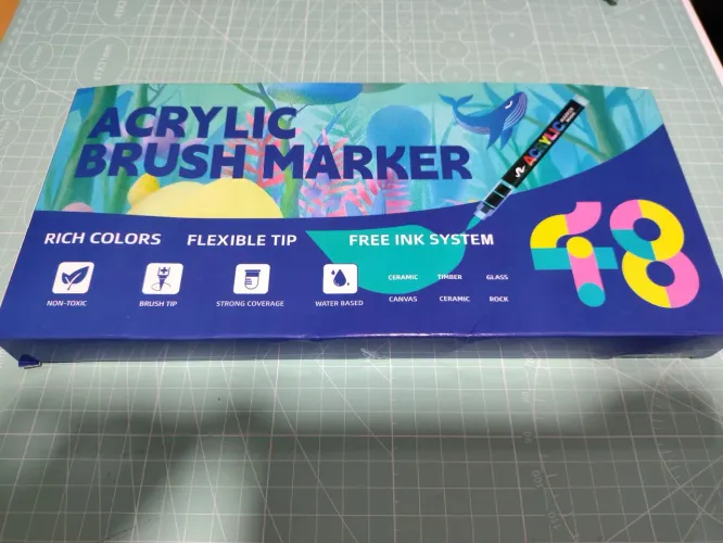 Canetinha Acrylic com 48. *Novas*