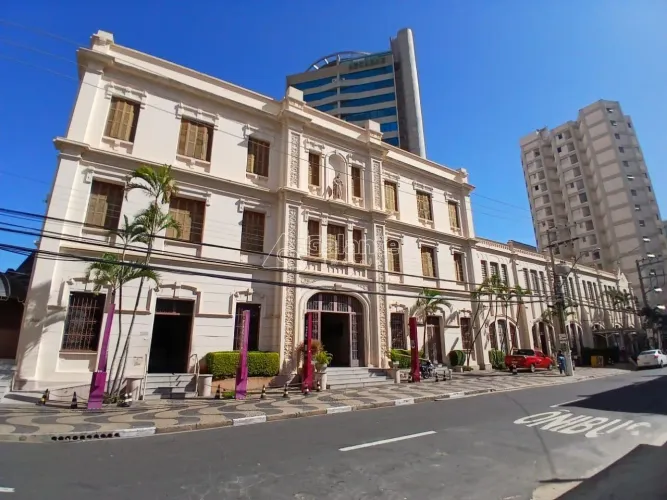 prédio - Centro - Campinas