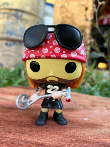 Funko pop bandas de rocky Axl Rose com caixa