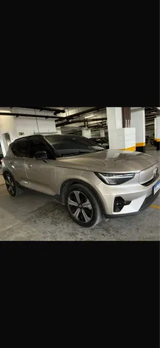 Volvo XC40 Recharge Plus (elétrico) 2023