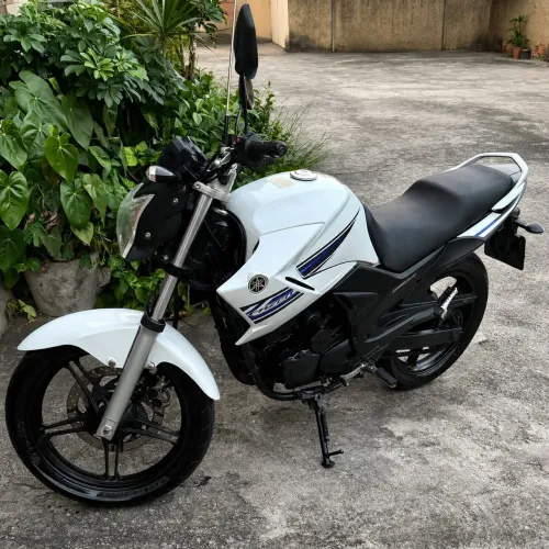Yamaha Fazer YS250 Blueflex 2014 - Único Dono - 50mil km - Com Garantia 