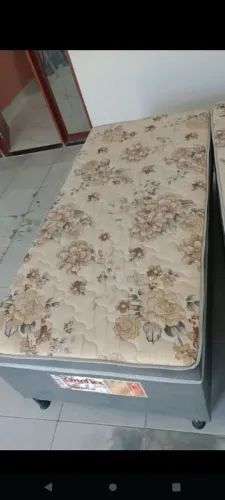Vendo duas camas Box de solteiro! Em um bom estado de conservação!