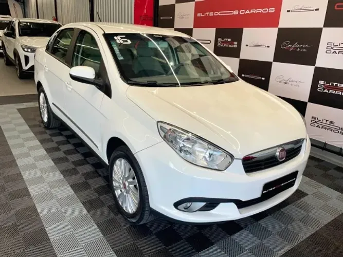 Fiat Grand Siena Essence 1.6 Flex 16V 2016