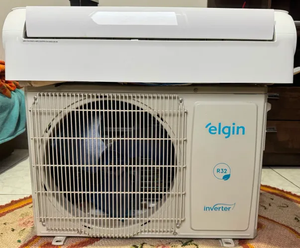 VENDE-SE Ar-condicionado Hw Elgin Eco Inverter Ii Wifi 9000 Btu Quente e Frio 220V