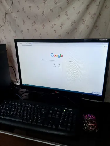 Computador Desktop CPU Asus A68HM-K Com o Monitor