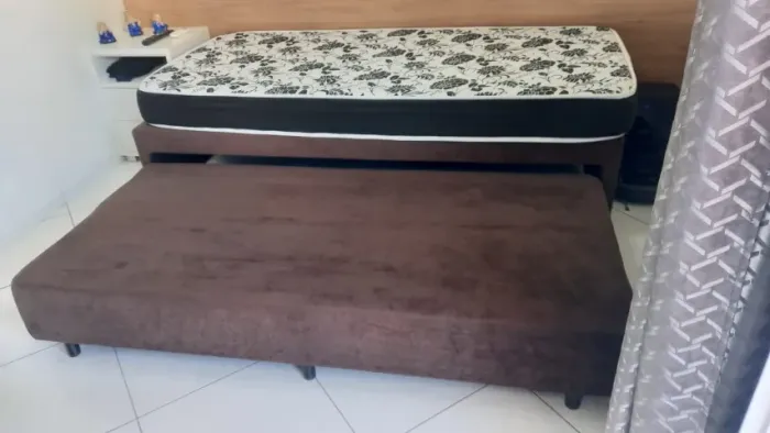 Cama solteiro+colchão +cama auxiliar