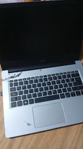 Notebook com defeito