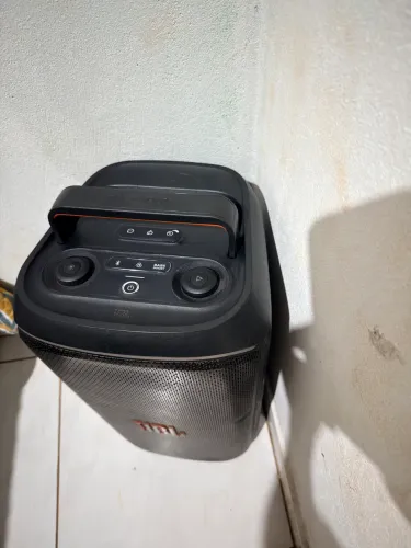 Caixa jbl partbox club 120