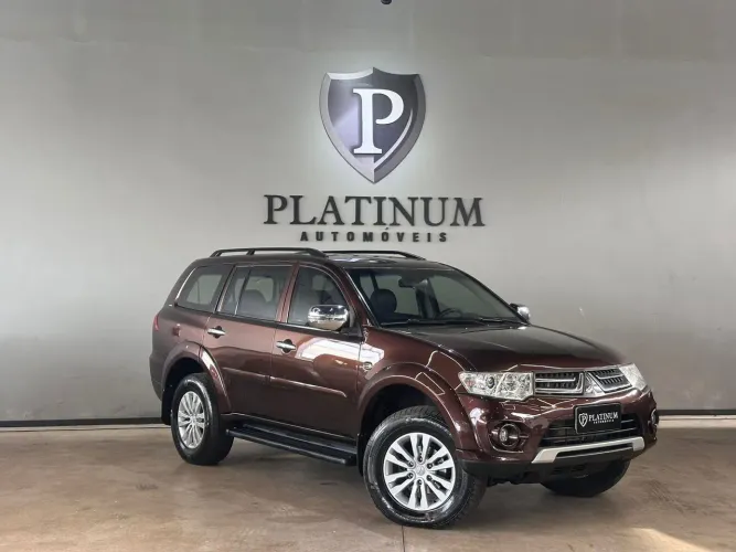 Mitsubishi Pajero Dakar HPE 3.2 4X4 T.I Dies 5P AUT 2015