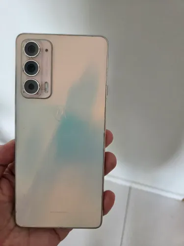 Motorola edge 20