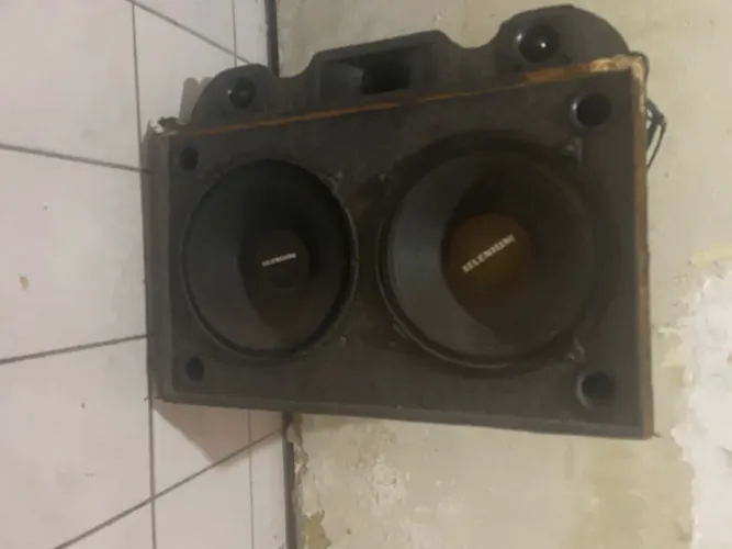 Som automotivo ou pra usar em casa