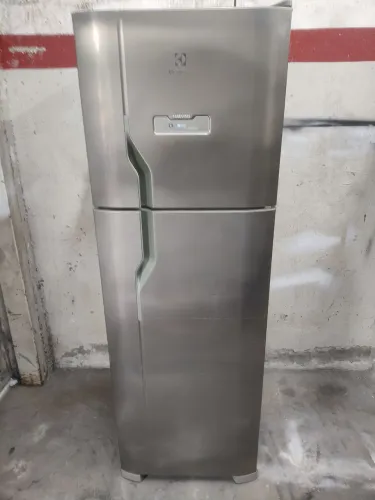 Geladeira Eletrolux duplex Frost Free inox