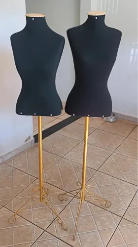 Manequim meio corpo