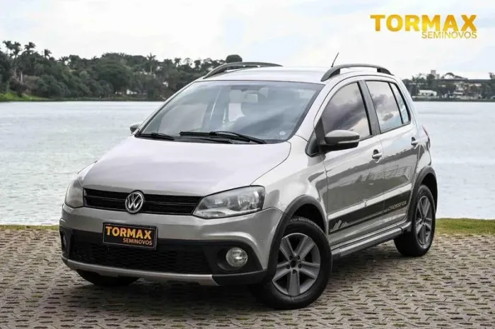 Volkswagen Crossfox 1.6 MI Total Flex 8V 5P 2012
