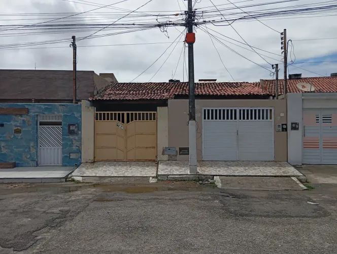 Duas casas com acesso individual no Bugio - Aracaju - SE