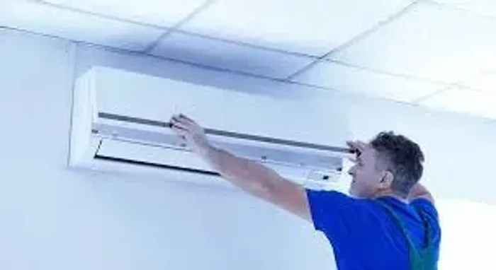 HIGIENIZAÇÃO DE AR CONDICIONADO