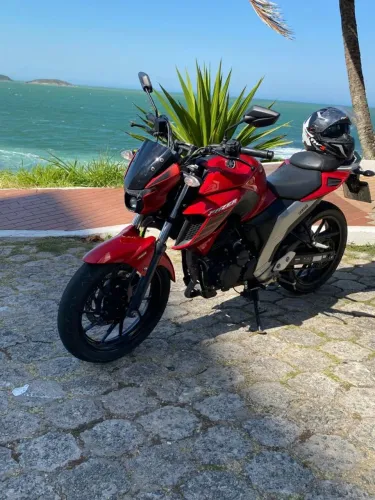 FZ 25 , 11 500 km só 
