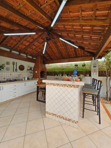 Condomínio Barcelona - Casa completa com piscina e área gourmet! 